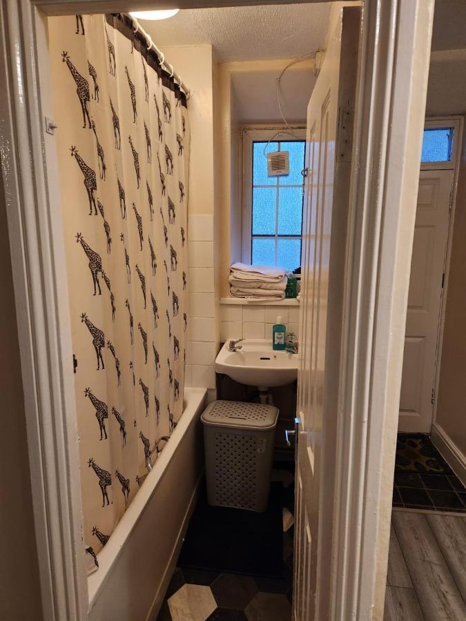 2-Bedroom Flat In Cutty-Sark, Greenwich ! London Exterior photo