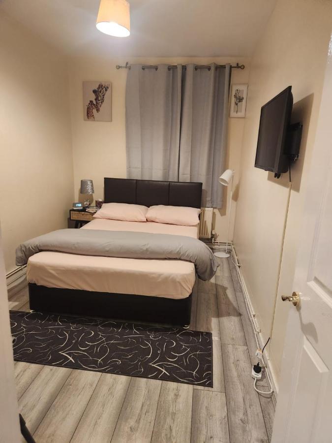 2-Bedroom Flat In Cutty-Sark, Greenwich ! London Exterior photo